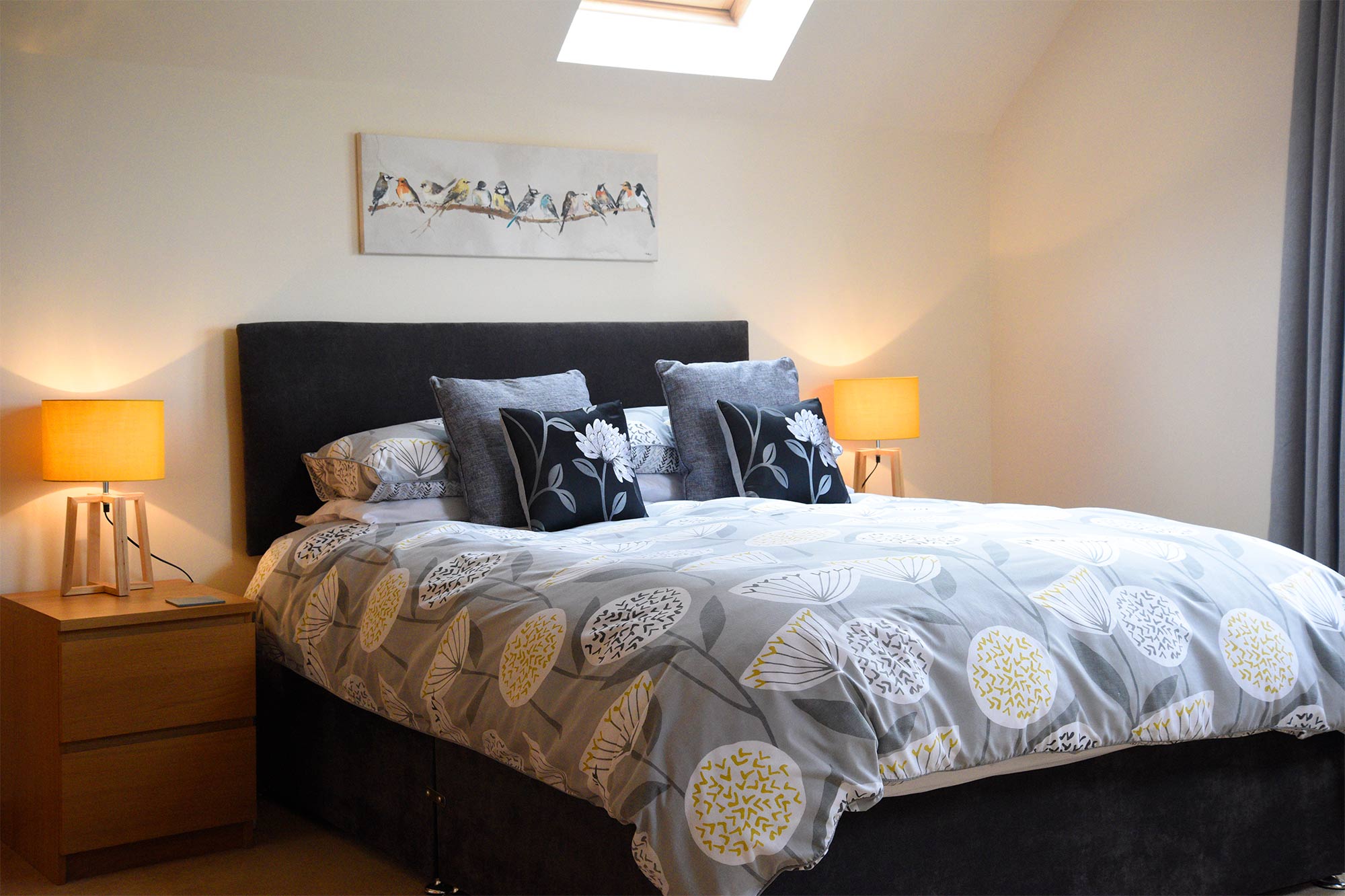 Double room  bed and breakfast accommodation in Portree with included TV and Free WIFI